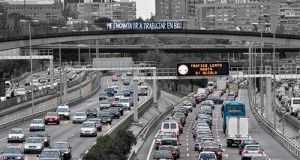 2._LA_CIUDAD_VIVA_STEPIENYBARNO_trafico_en_madrid_efec_500_P_X_11