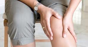 Dolor-en-la-rodilla-una-plaga-para-mujeres-de-mas-de-50-anos1