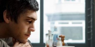 Las-personas-que-viven-solas-podrian-ser-mas-propensas-a-la-depresion