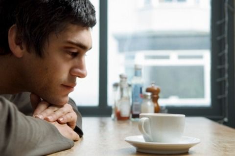 Las-personas-que-viven-solas-podrian-ser-mas-propensas-a-la-depresion